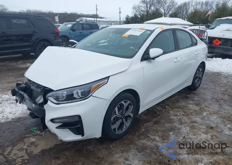2019 Kia Forte Lxs z USA, uszkodzony, nr VIN 3KPF24AD3KE096195